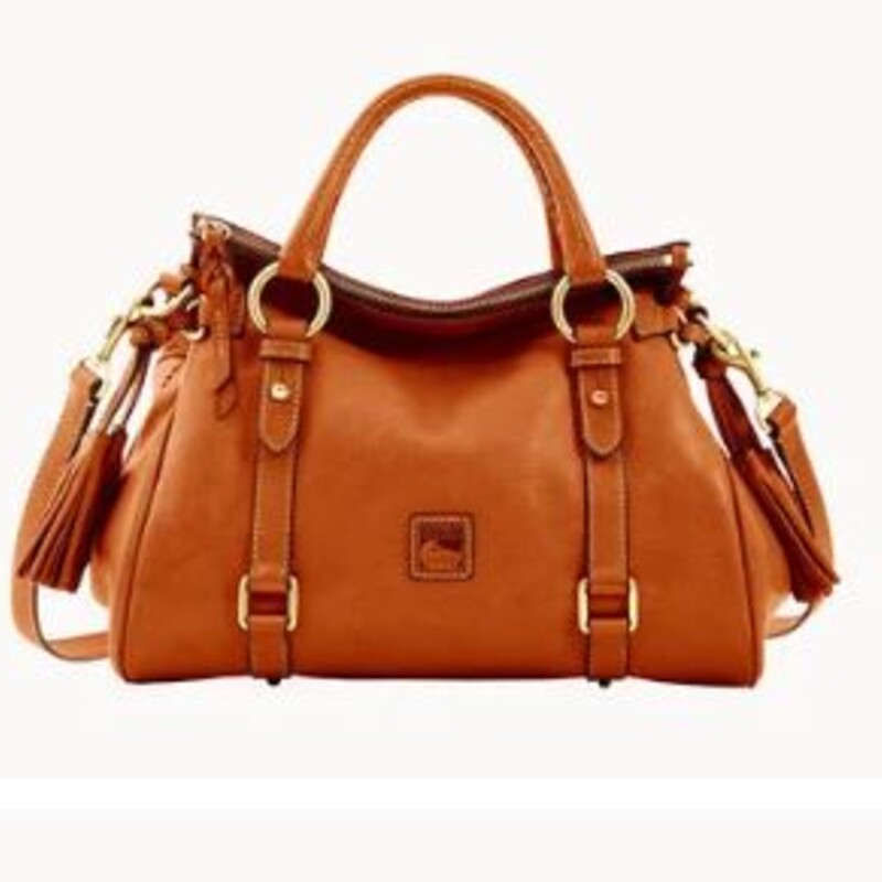 Dooney & Bourke Florentine Large Satchel
Pecan Size: 16 x 13.5H
Retails: $349
Supple Italian Florentine leather.
Zipper closure.
Adjustable, detachable shoulder strap.