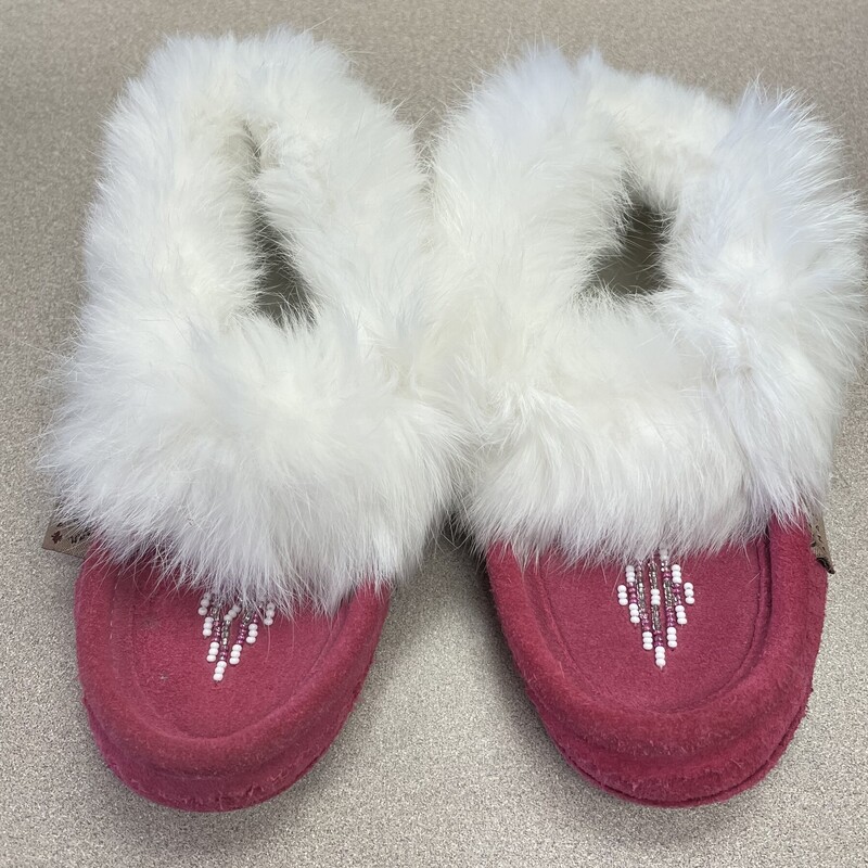 Laurentian Chief Slippers, Pink, Size: 11Y