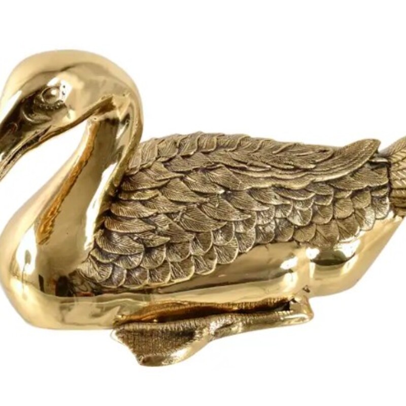 Monumental Brass Duck
Solid Brass
Size: 11x7x6H
Beautifully made duck sculpture with fine detail of the feathers and the foot. Solid brass and quite heavy. Exceptional quality and fine attention to detail. It is a beautfiul polished and lacquered brass that does not require cleaning.