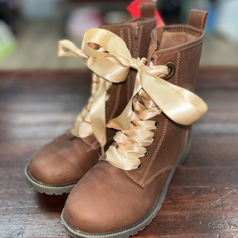 Y1 Brown Lace Up Boots