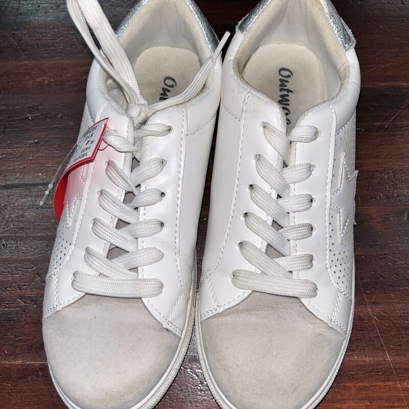 A7 White Star Sneaker, White, Size: Shoes A7