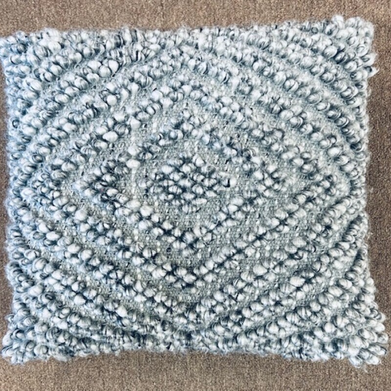 Knotted Diamond Throw Pillow
Grey
Size: 17x17W