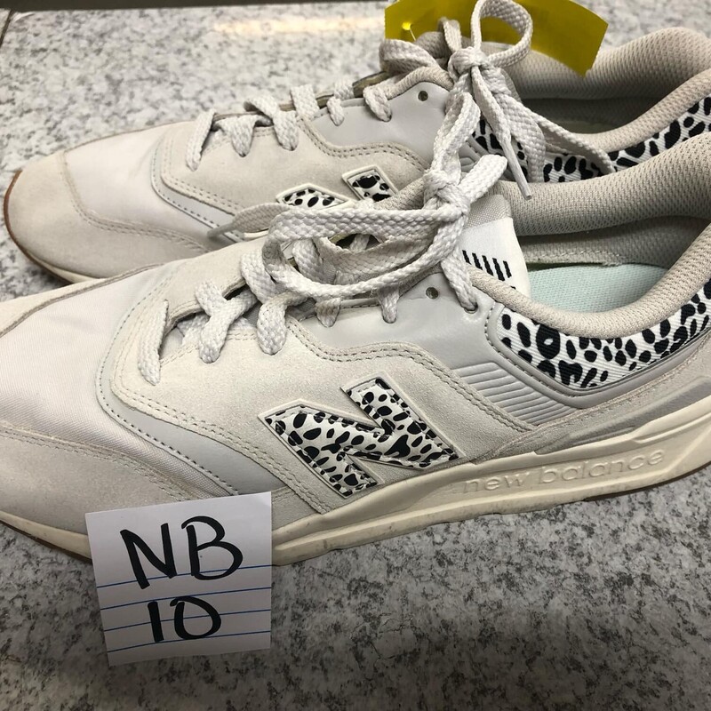 Black/white Leopard NB Sh