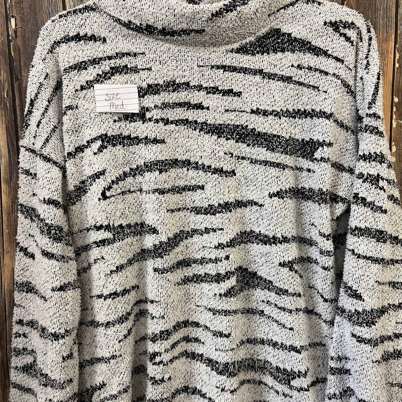 Black/white Sweater, Size: Med