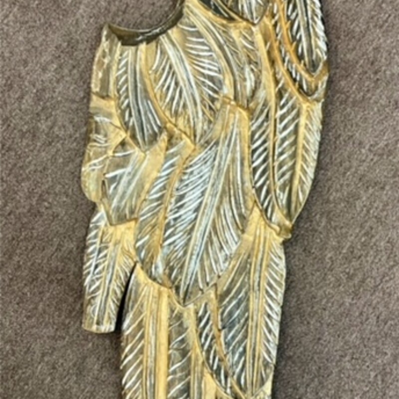 Distressed Wood Angel Wing
Brown, Tan, White
Size: 10x28H