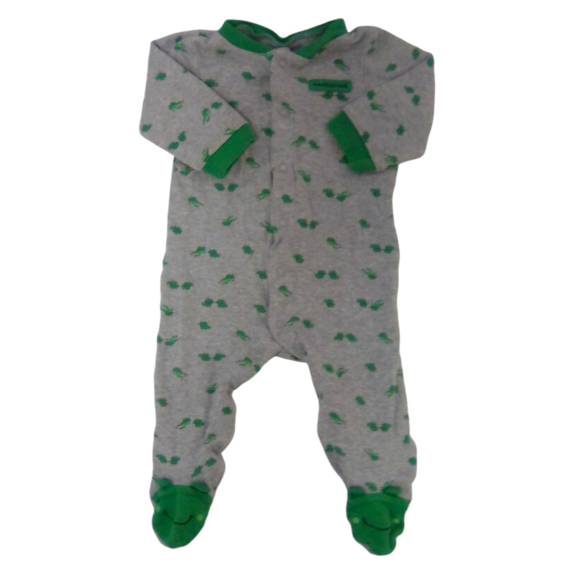 Sleeper (Frogs), Boy, Size: 9m

Located at Pipsqueak Resale Boutique inside the Vancouver Mall, Suite 230, (upstairs between Round 1 and Golds Gym) or online at: #pipsqueakresale

All items are photographed prior to being steamed. Cross posted, items are located at #PipsqueakResaleBoutique, payments accepted: cash, paypal & credit cards. Any flaws will be described in the comments. More pictures available with link above. Local pick up available at the #VancouverMall, tax will be added (not included in price), shipping available (not included in price, *Clothing, shoes, books & DVDs for $6.99; please contact regarding shipment of toys or other larger items), item can be placed on hold with communication, message with any questions. Join Pipsqueak Resale - Online to see all the new items! Follow us on IG @pipsqueakresale & Thanks for looking! Due to the nature of consignment, any known flaws will be described; ALL SHIPPED SALES ARE FINAL. All items are currently located inside Pipsqueak Resale Boutique as a store front items purchased on location before items are prepared for shipment will be refunded.

#resalerocks #pipsqueakresale #shopvanmall #vancouverwa #portland #reusereducerecycle #fashiononabudget #chooseused #consignment #savemoney #shoplocal #weship #keepusopen #shoplocalonline #resale #resaleboutique #mommyandme #minime #fashion #reseller #usedclothing #usedtoys #secondhand #consign #store #clothes #womensclothes #kidsclothes