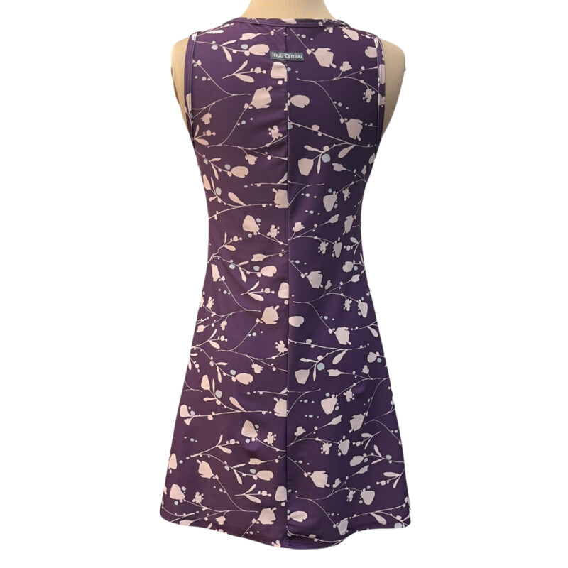 Nuu Muu Active Dress<br />
Keyhole Detail<br />
Purrfect/SugarPlum 2015 Pattern<br />
Colors:  Purple and Blush<br />
Size: Medium