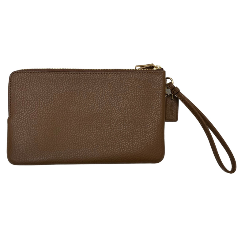 New Coach Double Zip Wallet/Wristlet<br />
Pristine Leather<br />
Color: Tawny