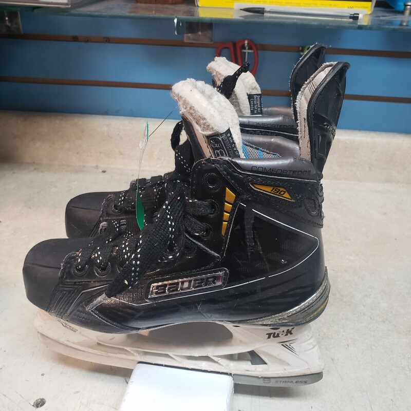 Bauer Supreme 190 Hockey Skates, Size: 3.5 EE