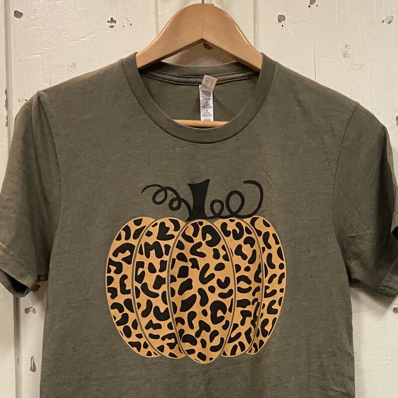 Grn/leopard Pumpkin Tee<br />
Grn/Tan<br />
Size: Medium