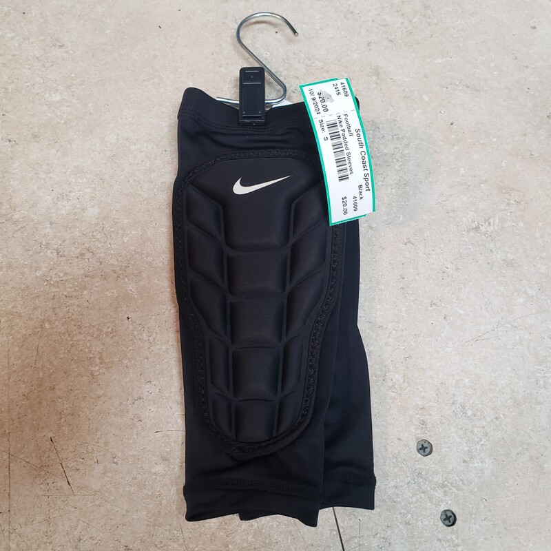 Nike Padded Sleeves