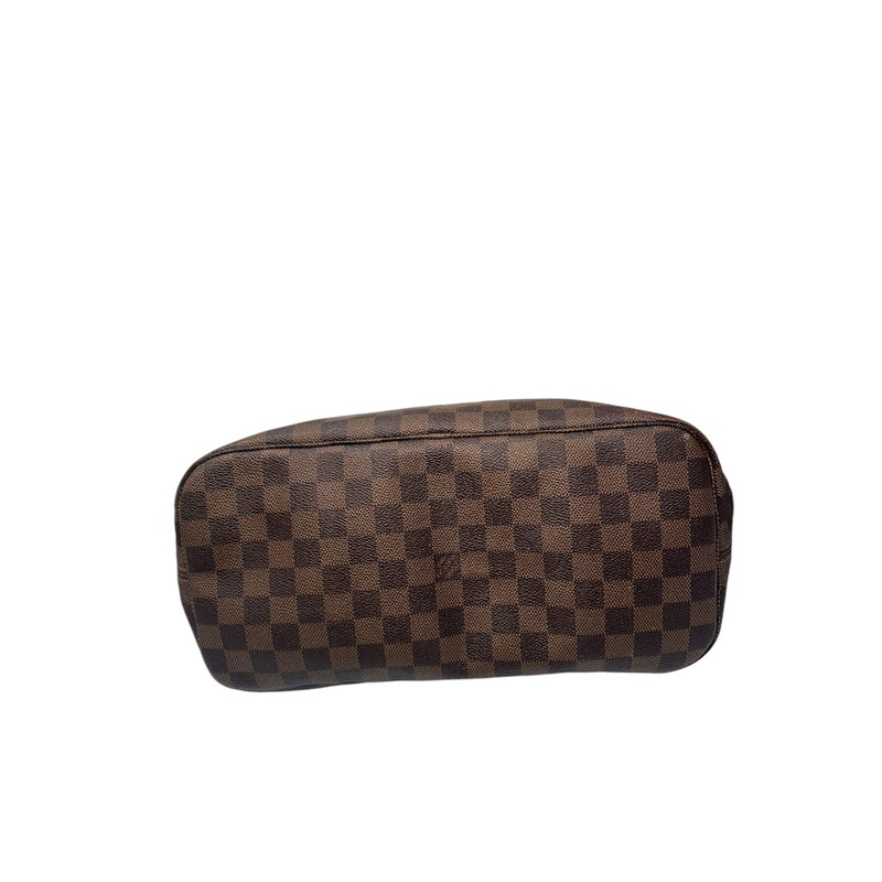 Louis Vuitton Neverfull, Ebene, Size: MM<br />
<br />
Date Code:<br />
AR0170<br />
<br />
Dimensions:<br />
12.2 x 11 x 5.5 inches<br />
(Length x Height x Width)<br />
<br />
Note wear to corners and leather trim.