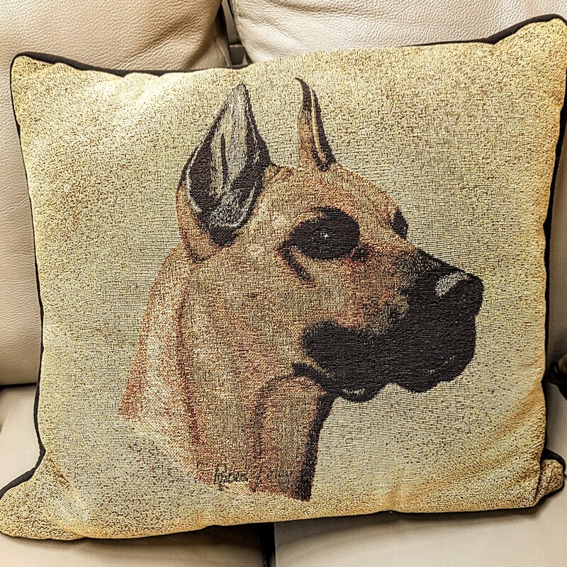 Great Dane Pillow
Black and Tan
Size: 16x16