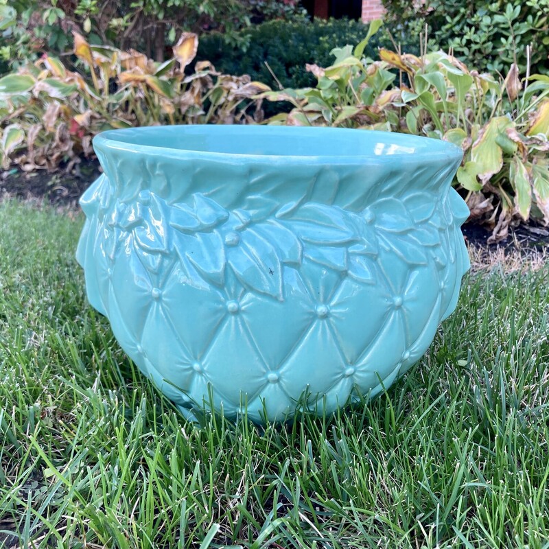 McCoy 10 Inch Planter