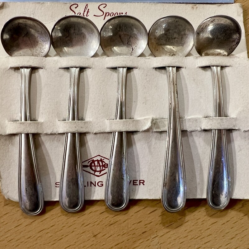 Vintage Webster Sterling Salt Spoon Set
Size: 5 Pcs