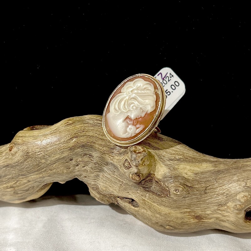 Bonded 10 k Cameo ring