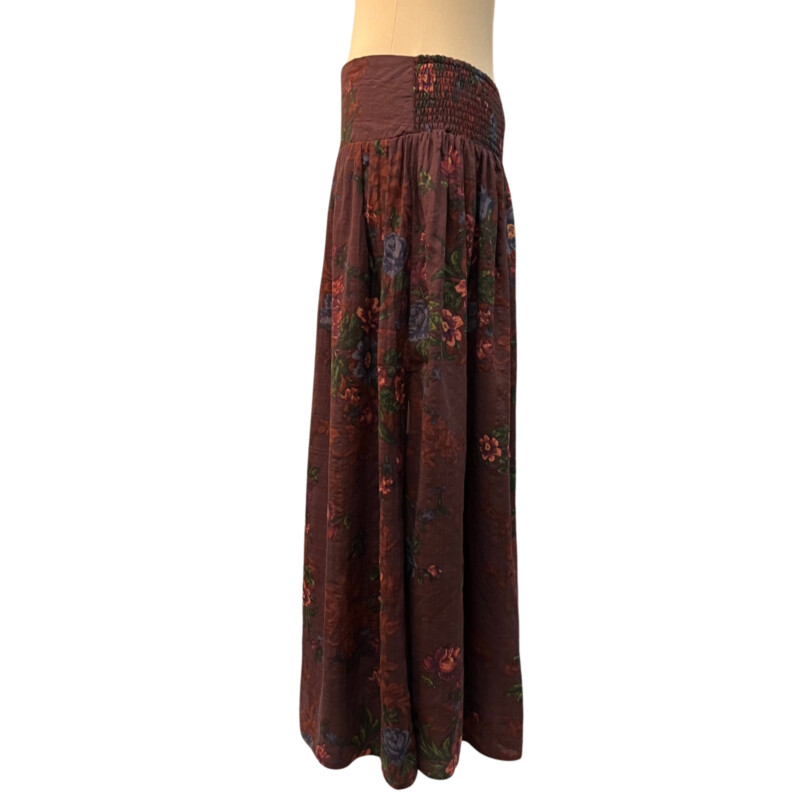 New Natural Life Skirt<br />
Cotton Blend<br />
Comfort Waist<br />
Floral Print<br />
Burgandy, Green, Peach, Red and Purple<br />
Size: Large