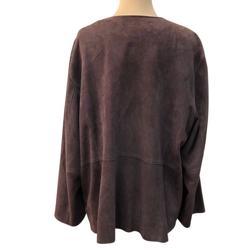 Eileen Fisher Jacket
Goat Suede
Color: Cocoa
Size: 3X