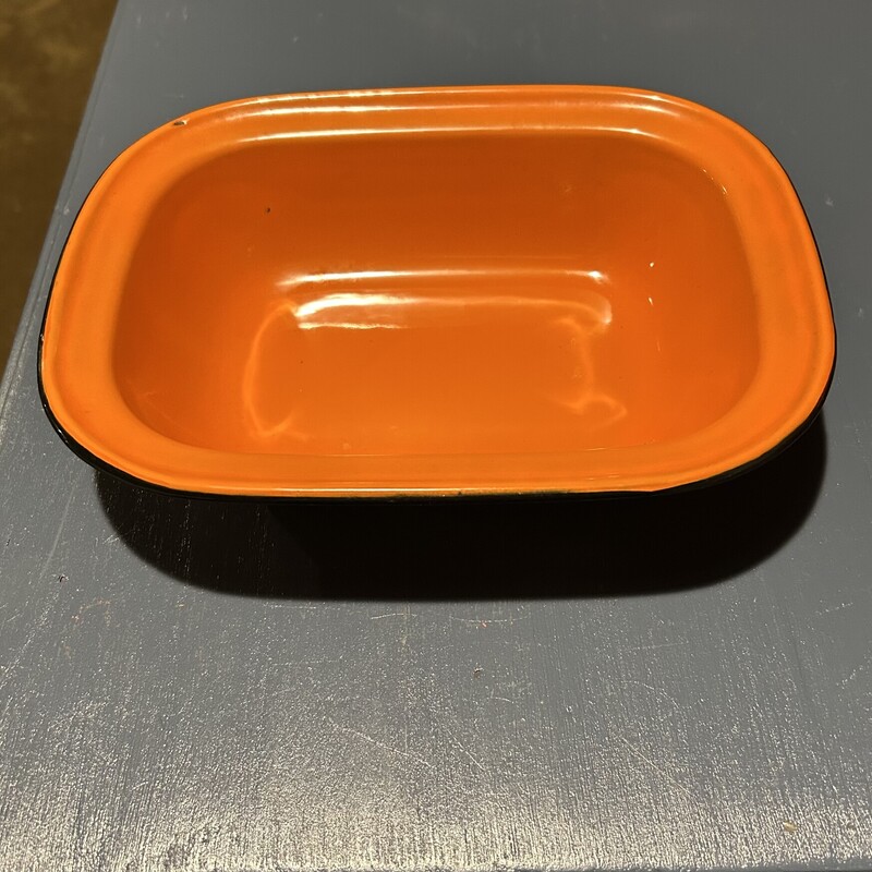 VTG Dark Orange Bowl,
 Size: 9 X 7 X 2
Deep orange color with black trim and one small
scuff on corner.  Great size - multipourpouse dish!