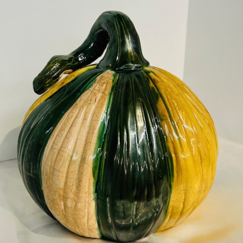 Striped Pumpkin Gourd
Green Yellow Tan
Size: 10 x 10H