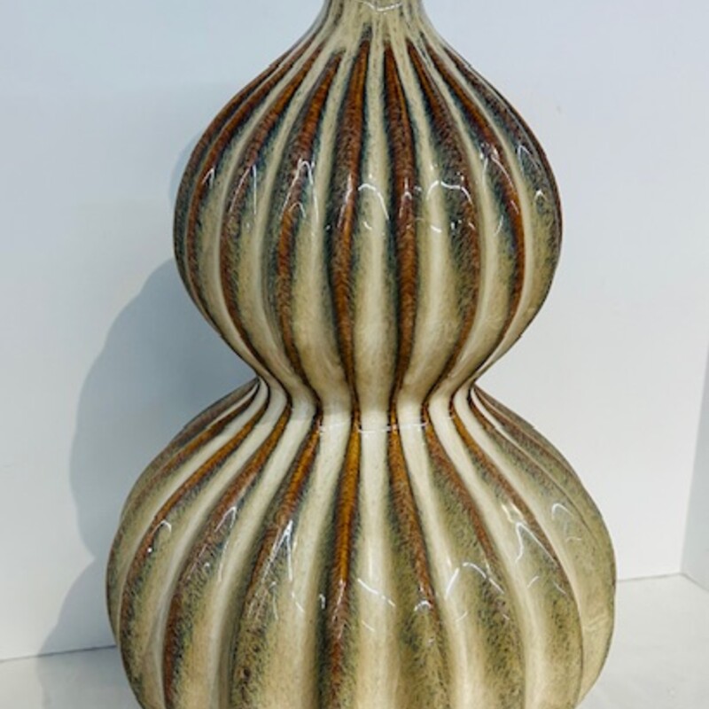 Ribbed Ceramic 2 Tier Vase
Cream Brown Blue Size: 9 x 15H