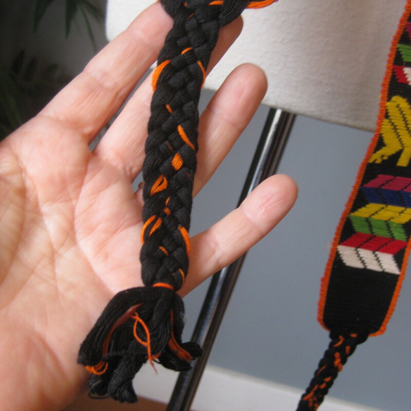 Mexican? Embrd, Multi, Size: None<br />
Brightly colored sash belt.  A thick black cotton base is embroidered with abstract and geometric shapes in jewel tones.  It has a braided black tassel at each end.  65 long not including the tassels at the ends.<br />
no tags or labels are present.<br />
Thanks for looking<br />
#79505