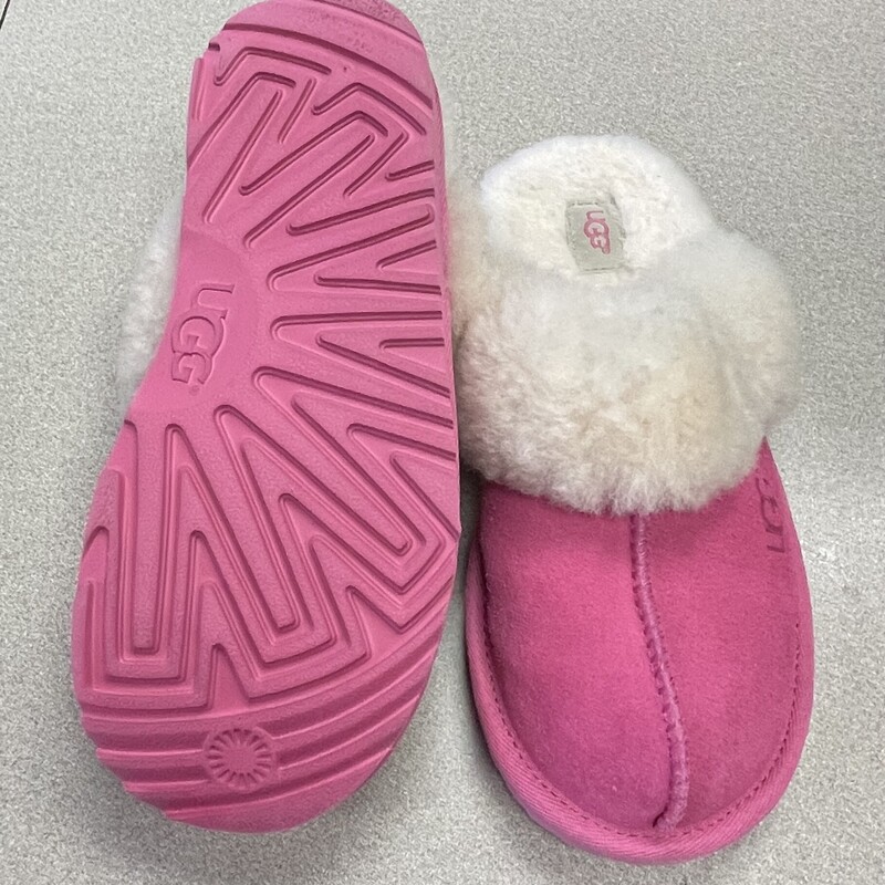 UGG Cozy 11 Slippers, Pink, Size: 3Y