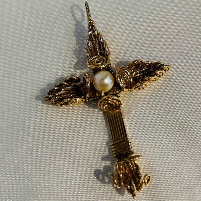 Gold Filled Pearl Cross Pendant
Gold White Size: 1.5 x 2.5H