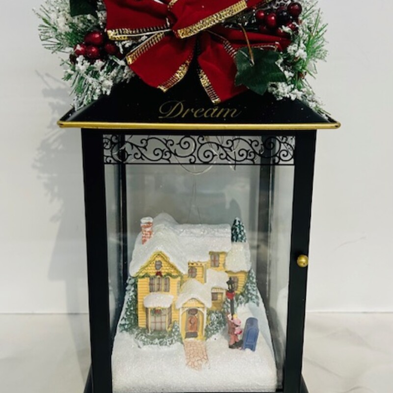 Thomas Kinkade Dream House Lit Lantern
Xmas colors Black Size: 5.5 x 5.5 x 10H