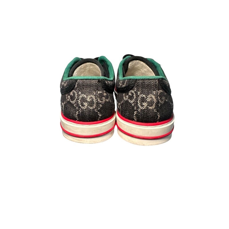 Gucci Tennis 1977 Shoes<br />
 Black<br />
Size: 38<br />
<br />
Light scuffing around the edges and inside soles.