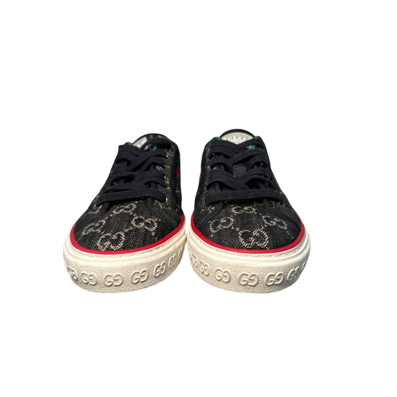 Gucci Tennis 1977 Shoes<br />
 Black<br />
Size: 38<br />
<br />
Light scuffing around the edges and inside soles.