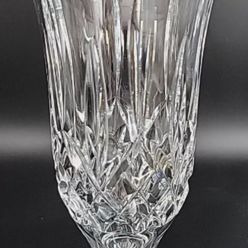 Waterford Lismore Footed Vase
Clear Crystal
Size: 3x7H