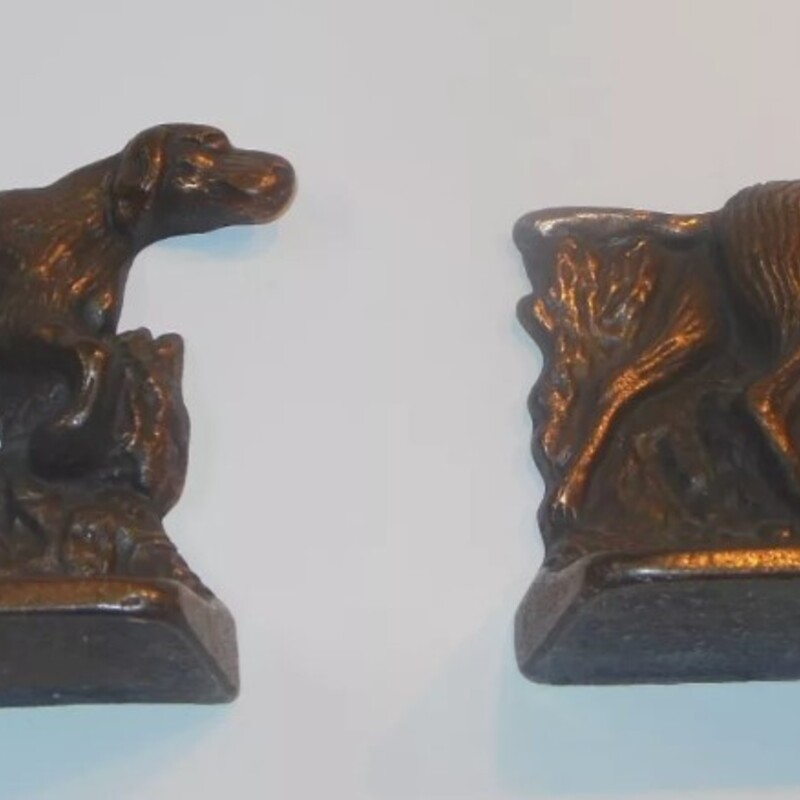 CastIronHuntDogBookends