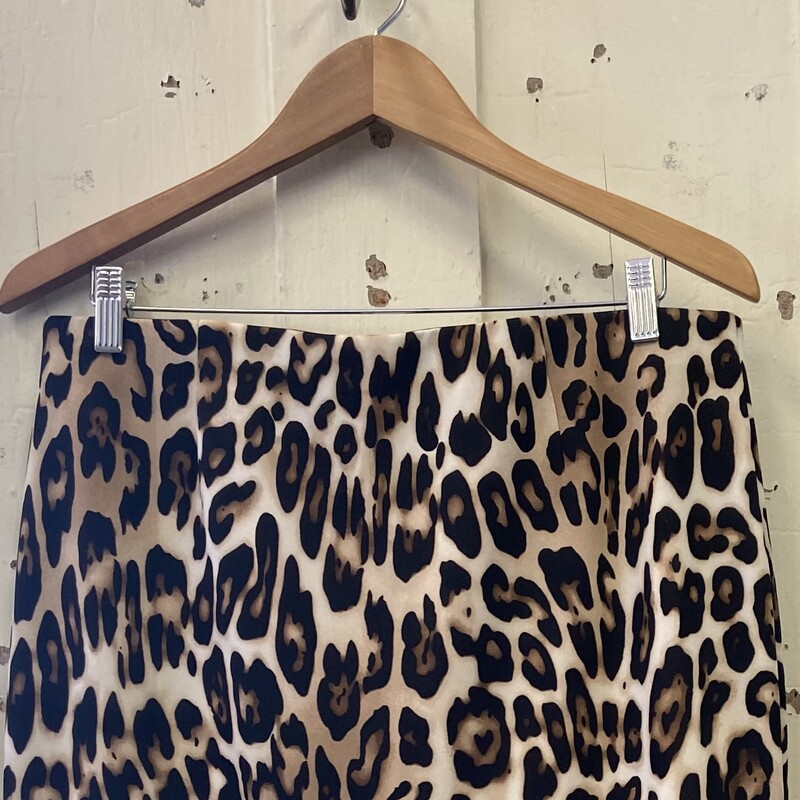 Tan/blk Leop Skirt<br />
Tan/Blk<br />
Size: 12