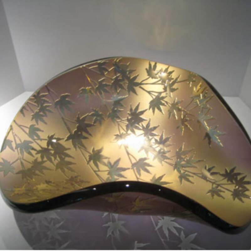 Stephen Schlancer Bamboo Leaves Art Glass Bowl
Gold Green
Size: 16.5 x 6.5H