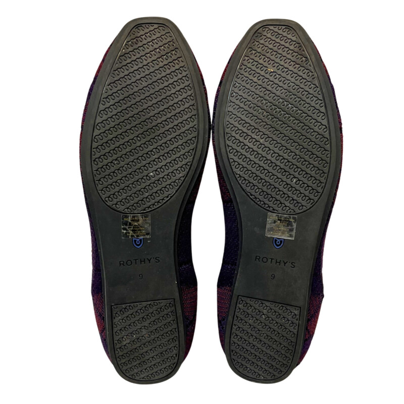 New Rothys Flats<br />
Plaid Design<br />
Wine and Plum<br />
Size: 9