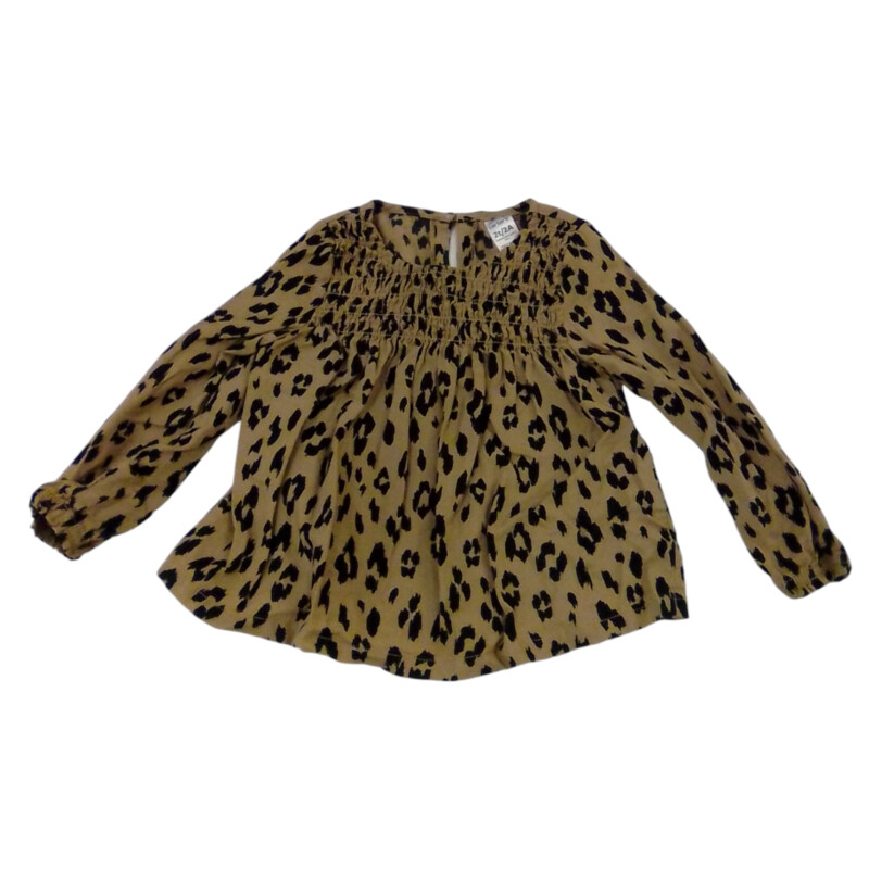 Long Sleeve Shirt: Cheeta, Girl, Size: 2t

Located at Pipsqueak Resale Boutique inside the Vancouver Mall, Suite 230, (upstairs between Round 1 and Golds Gym) or online at: #pipsqueakresale

All items are photographed prior to being steamed. Cross posted, items are located at #PipsqueakResaleBoutique, payments accepted: cash, paypal & credit cards. Any flaws will be described in the comments. More pictures available with link above. Local pick up available at the #VancouverMall, tax will be added (not included in price), shipping available (not included in price, *Clothing, shoes, books & DVDs for $6.99; please contact regarding shipment of toys or other larger items), item can be placed on hold with communication, message with any questions. Join Pipsqueak Resale - Online to see all the new items! Follow us on IG @pipsqueakresale & Thanks for looking! Due to the nature of consignment, any known flaws will be described; ALL SHIPPED SALES ARE FINAL. All items are currently located inside Pipsqueak Resale Boutique as a store front items purchased on location before items are prepared for shipment will be refunded.

#resalerocks #pipsqueakresale #shopvanmall #vancouverwa #portland #reusereducerecycle #fashiononabudget #chooseused #consignment #savemoney #shoplocal #weship #keepusopen #shoplocalonline #resale #resaleboutique #mommyandme #minime #fashion #reseller #usedclothing #usedtoys #secondhand #consign #store #clothes #womensclothes #kidsclothes