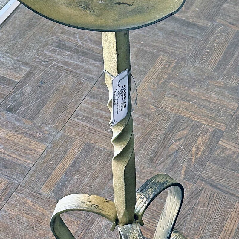 Gold Iron Candleholder 28