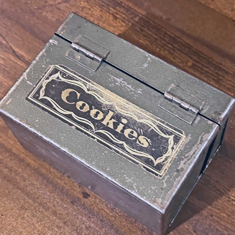 Metal Recipe Box W/Recipes