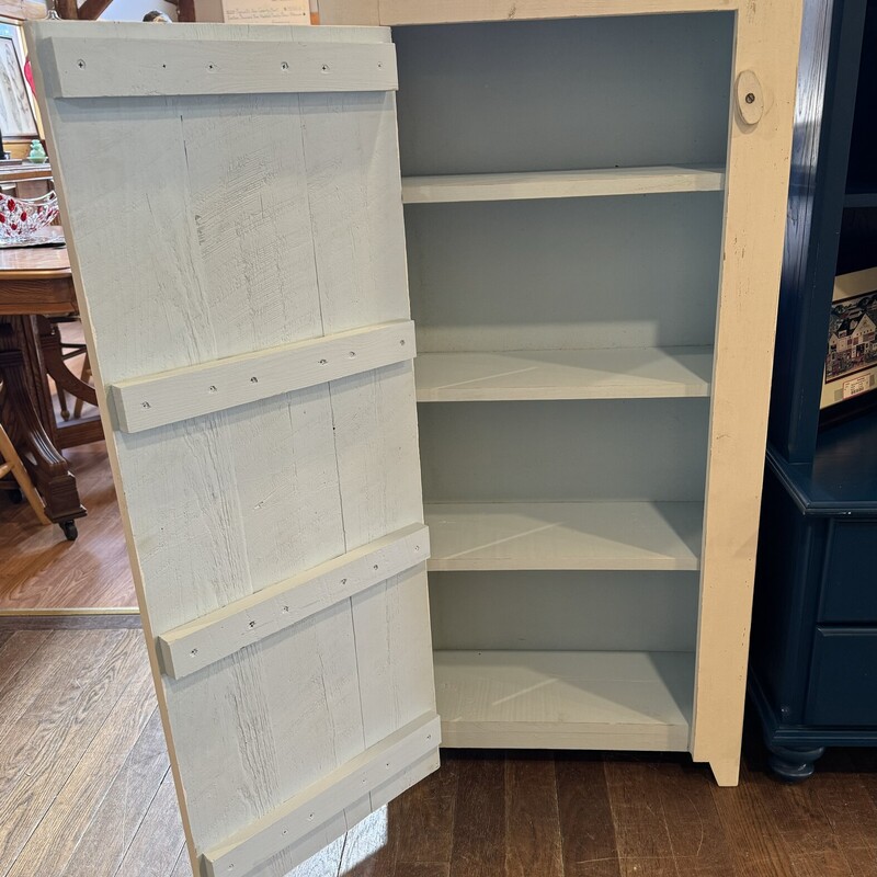 White Jelly Cabinet<br />
4 Shelves Inside<br />
24 Inches Wide, 11 Inches Deep, 49 Inches High