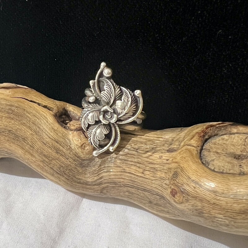 Flower ring