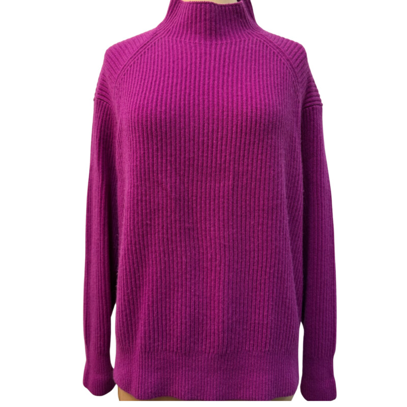 Lands End Cashmere Sweater<br />
Mock Neck<br />
Ribbed Texture<br />
Color:  Berry<br />
Size: Medium