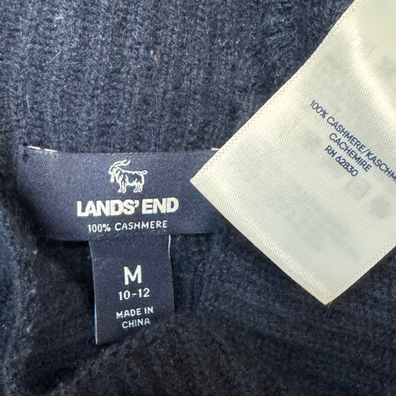 Lands End Cashmere Sweater<br />
Mock Neck<br />
Ribbed Texture<br />
Color:  Navy<br />
Size: Medium