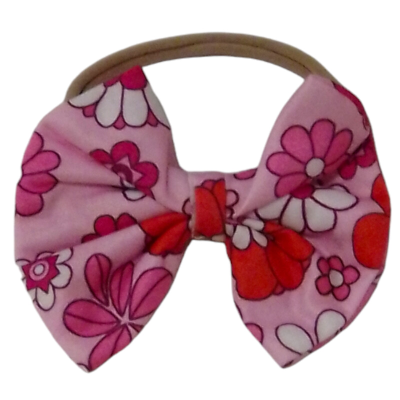 Hair Bow: Pink Pattern, Girl

Located at Pipsqueak Resale Boutique inside the Vancouver Mall, Suite 230, (upstairs between Round 1 and Golds Gym) or online at: #pipsqueakresale

All items are photographed prior to being steamed. Cross posted, items are located at #PipsqueakResaleBoutique, payments accepted: cash, paypal & credit cards. Any flaws will be described in the comments. More pictures available with link above. Local pick up available at the #VancouverMall, tax will be added (not included in price), shipping available (not included in price, *Clothing, shoes, books & DVDs for $6.99; please contact regarding shipment of toys or other larger items), item can be placed on hold with communication, message with any questions. Join Pipsqueak Resale - Online to see all the new items! Follow us on IG @pipsqueakresale & Thanks for looking! Due to the nature of consignment, any known flaws will be described; ALL SHIPPED SALES ARE FINAL. All items are currently located inside Pipsqueak Resale Boutique as a store front items purchased on location before items are prepared for shipment will be refunded.

#resalerocks #pipsqueakresale #shopvanmall #vancouverwa #portland #reusereducerecycle #fashiononabudget #chooseused #consignment #savemoney #shoplocal #weship #keepusopen #shoplocalonline #resale #resaleboutique #mommyandme #minime #fashion #reseller #usedclothing #usedtoys #secondhand #consign #store #clothes #womensclothes #kidsclothes