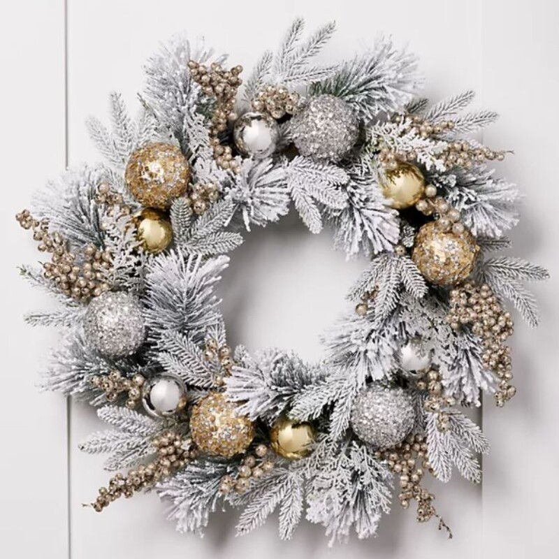 Macys Shine Bright Holiday Lane Wreath
Green White Gold Silver Size: 20diameter
Retails: $78+