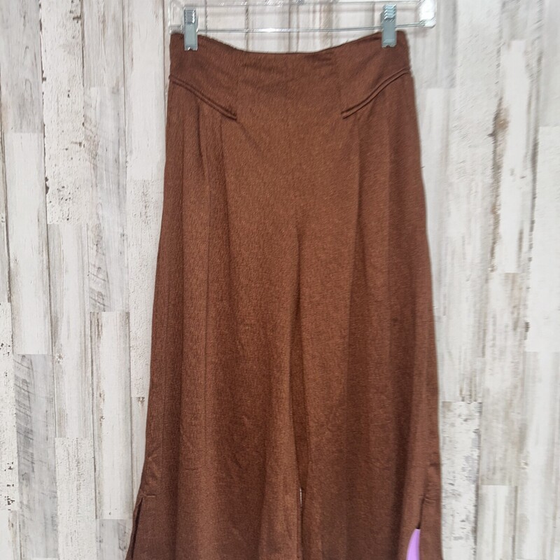 XS Brown Capri Pants