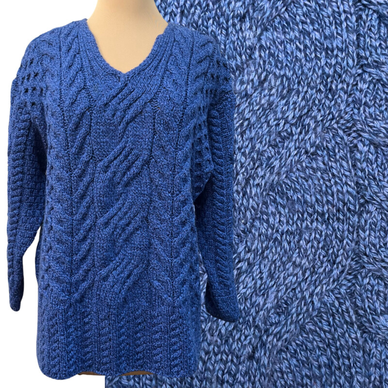 Kilronan Knitwear Sweater
Pure New Wool
Beautiful Blue
Size: Large