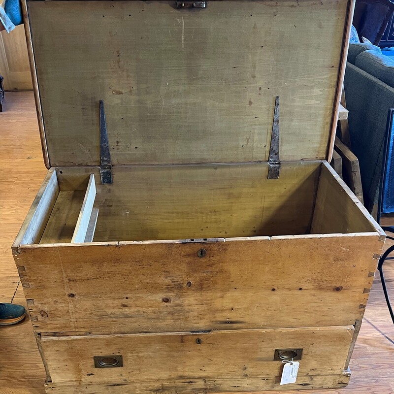 Antique Mull Chest, Pine, Drawer<br />
48in x 25in x 29in tall