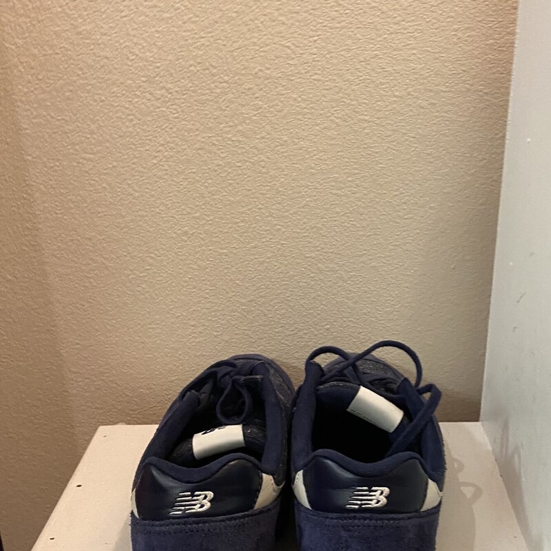 Blu Suede Sneaker<br />
Blue<br />
Size: 11