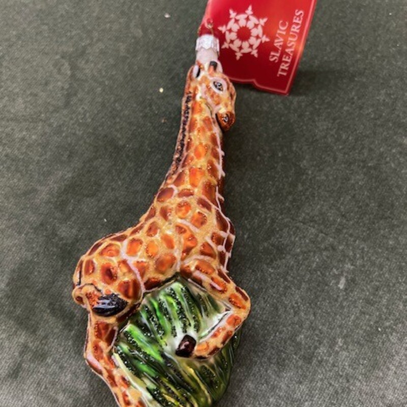 Giraffe Figure Ornament